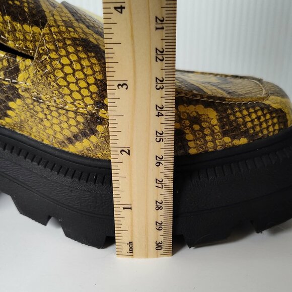 Katy Perry yellow and gray snakeskin chunky platform loafers size 8.5 - Picture 10 of 12